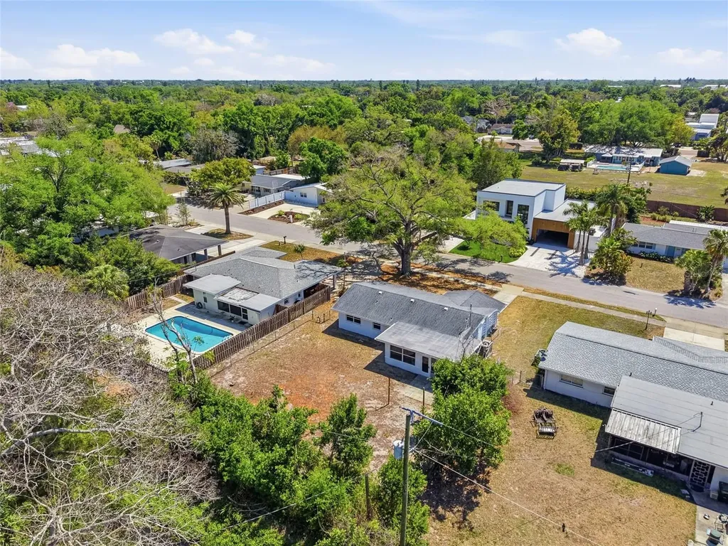 2227 Grove Street Sarasota FL 34239