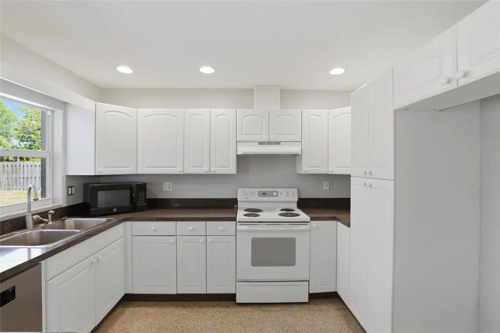 2227 Grove Street Sarasota FL 34239