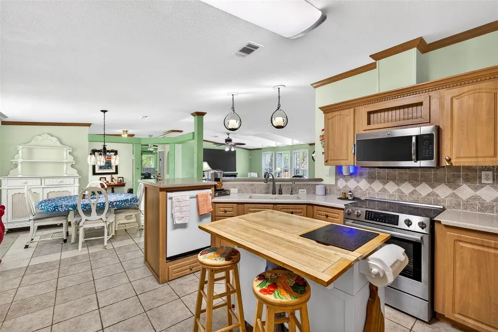 3308 24th Avenue SE Ruskin FL 33570