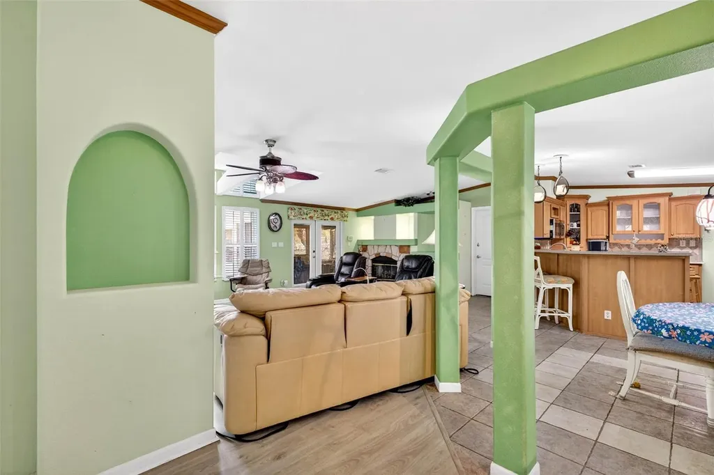 3308 24th Avenue SE Ruskin FL 33570
