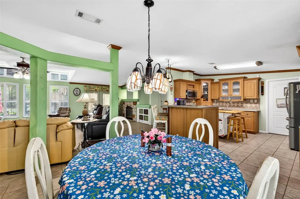 3308 24th Avenue SE Ruskin FL 33570