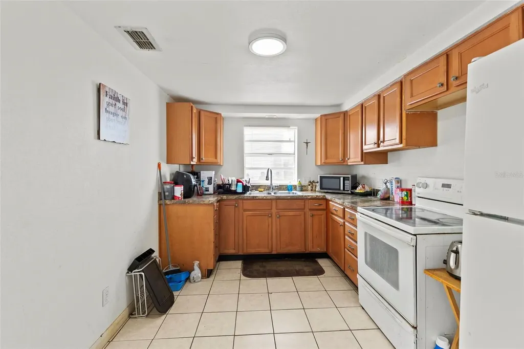 2788 41st Avenue N St Petersburg FL 33714