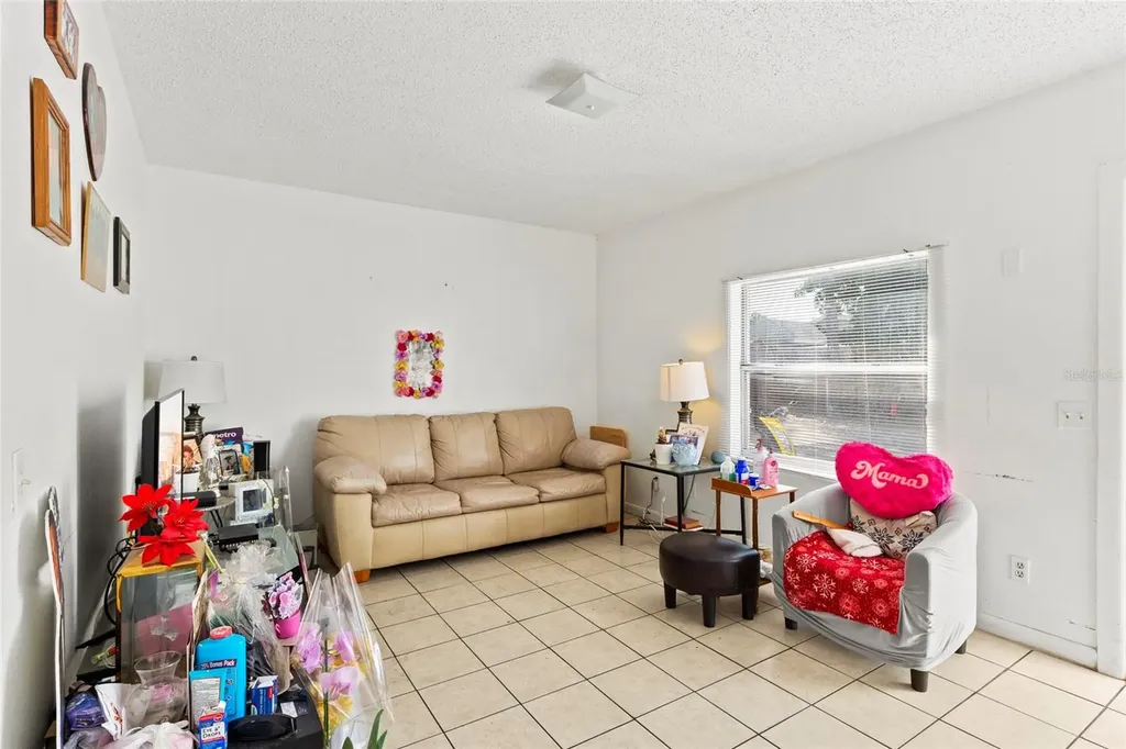 2788 41st Avenue N St Petersburg FL 33714