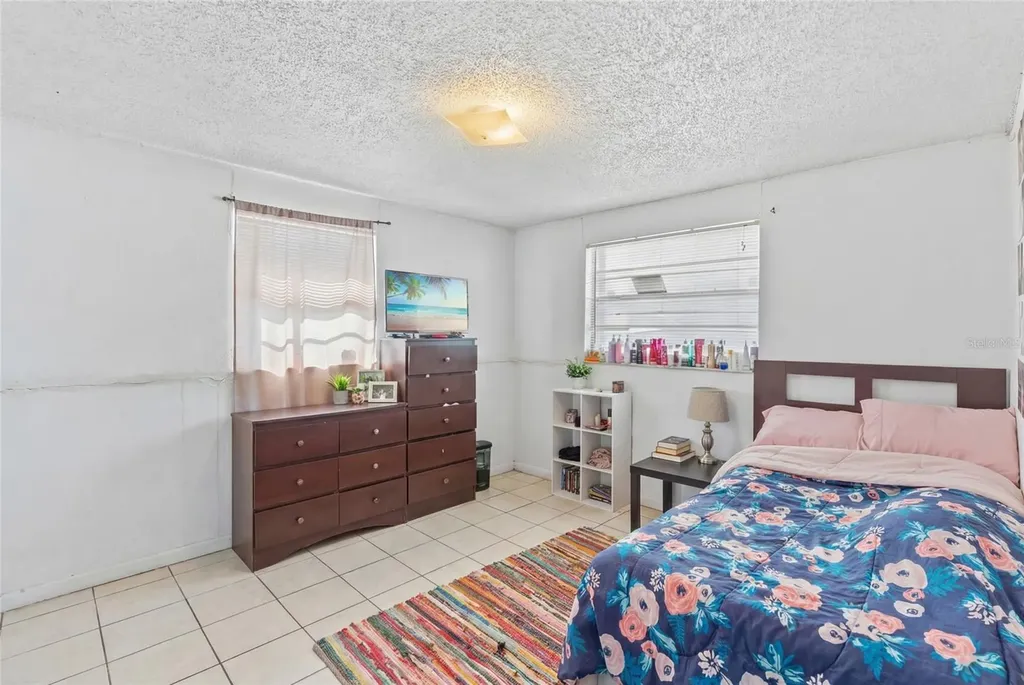 2788 41st Avenue N St Petersburg FL 33714