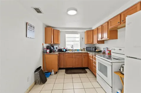 2788 41st Avenue N St Petersburg FL 33714