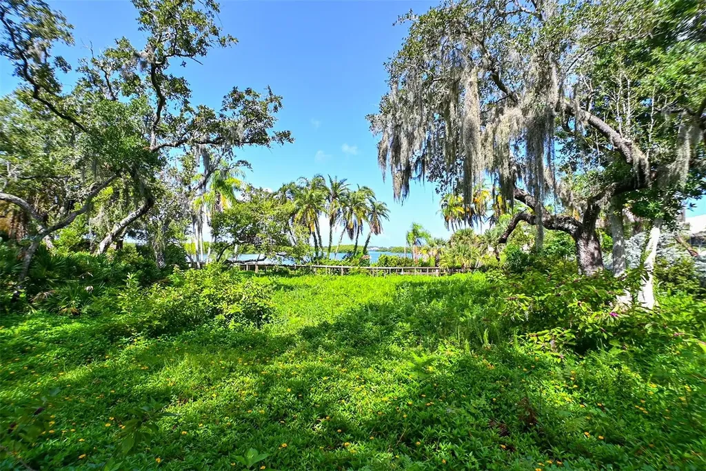 1687 Brookhouse Circle Sarasota FL 34231