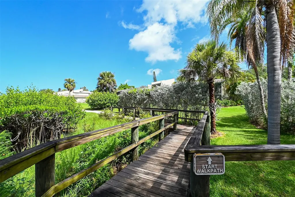 1687 Brookhouse Circle Sarasota FL 34231