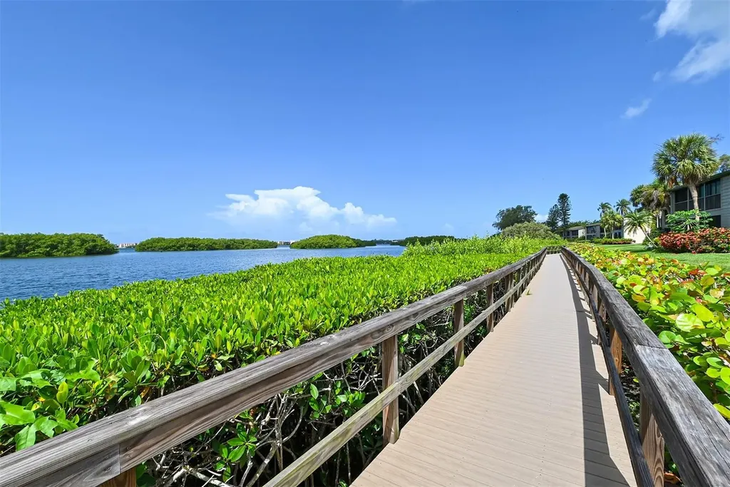 1687 Brookhouse Circle Sarasota FL 34231