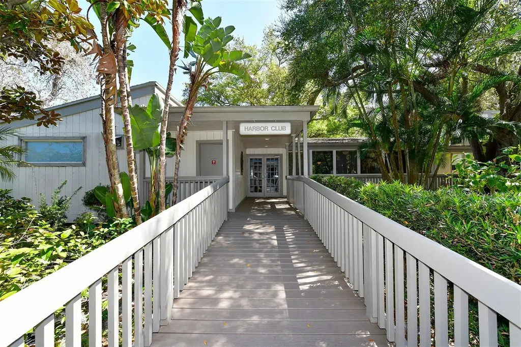 1687 Brookhouse Circle Sarasota FL 34231