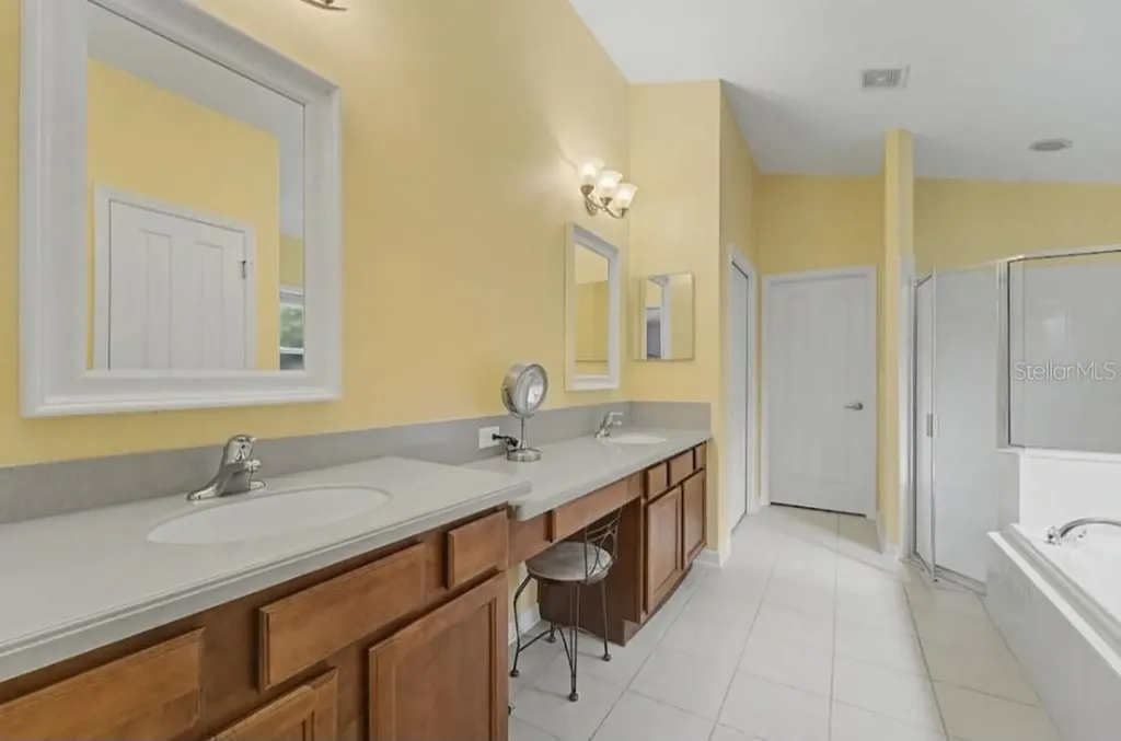10813 Rockledge View Drive Riverview FL 33579