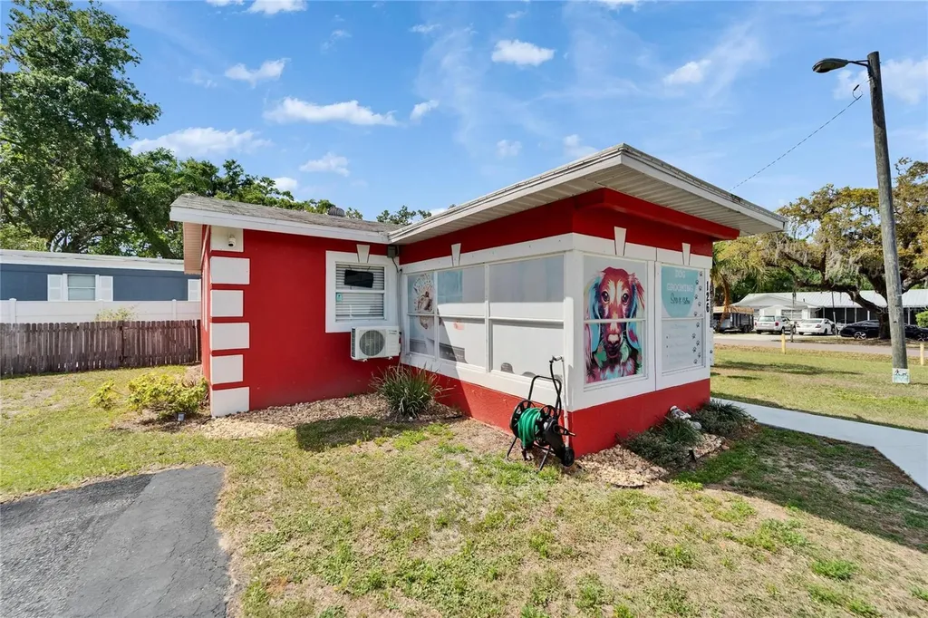 126 Ridgewood Avenue Brandon FL 33510