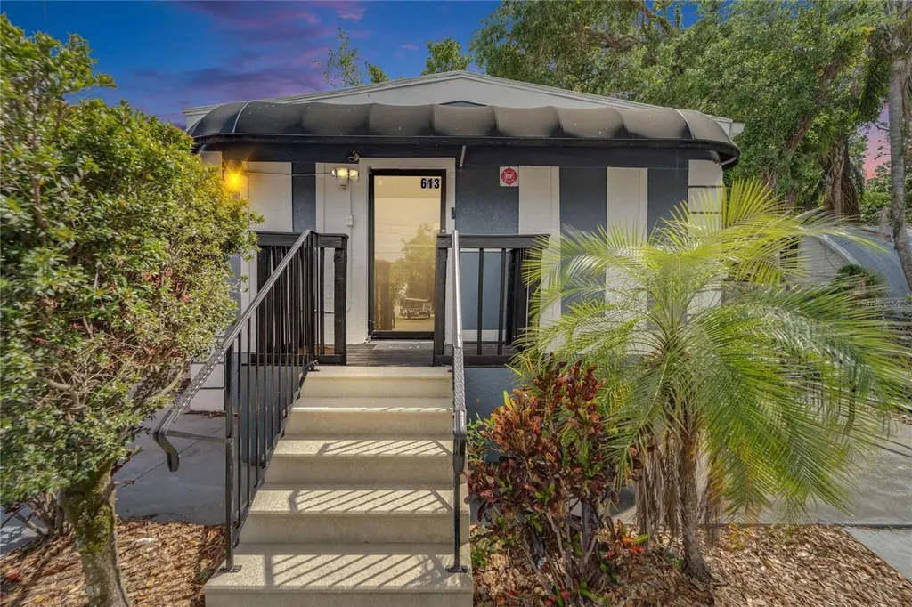 126 Ridgewood Avenue Brandon FL 33510