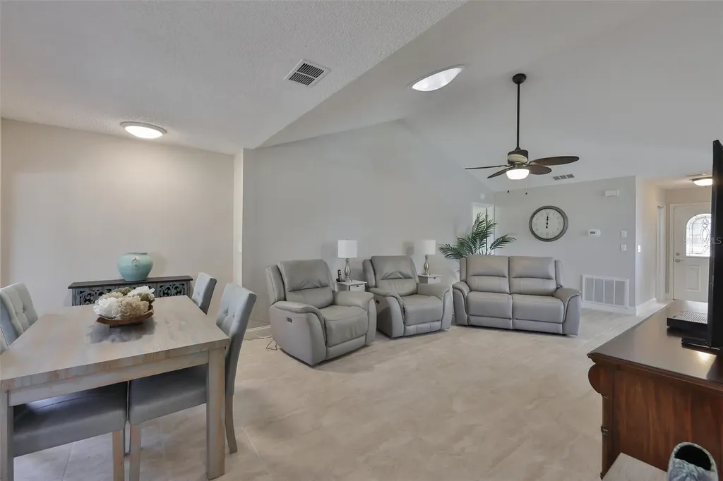 315 Linger Lane Sun City Center FL 33573
