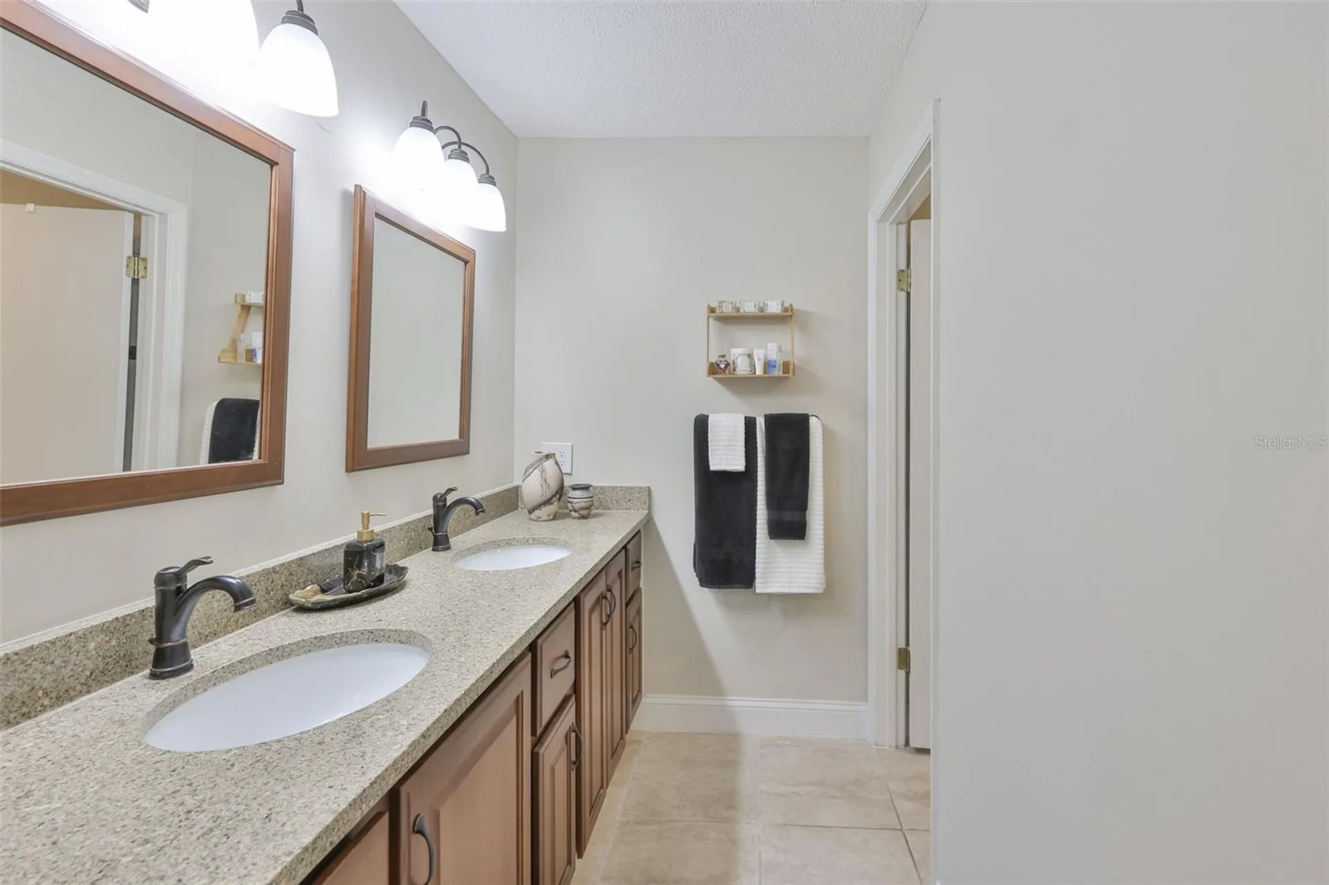 315 Linger Lane Sun City Center FL 33573