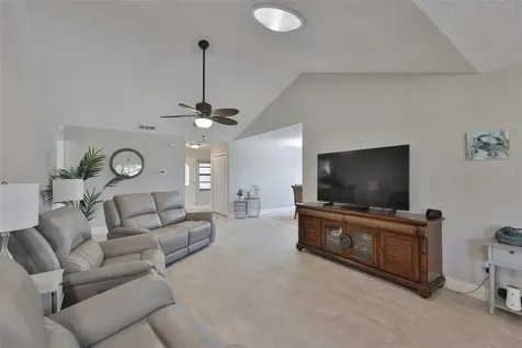 315 Linger Lane Sun City Center FL 33573