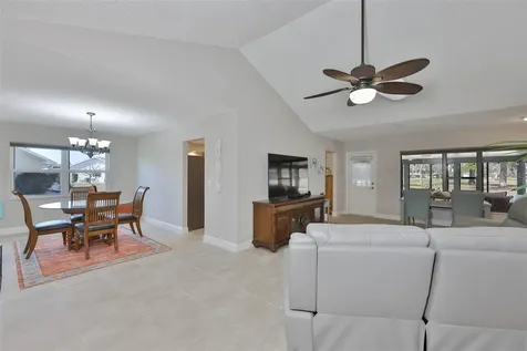 315 Linger Lane Sun City Center FL 33573