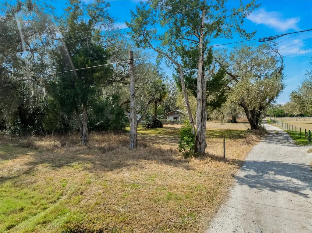 14258 Sr 471 Webster FL 33597