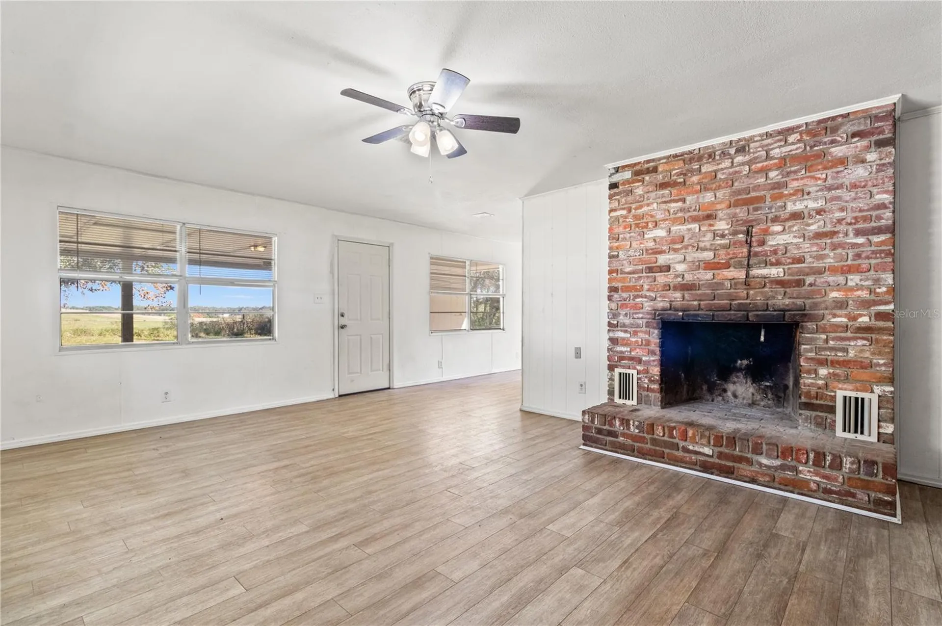 6949 Cr 651 Bushnell FL 33513