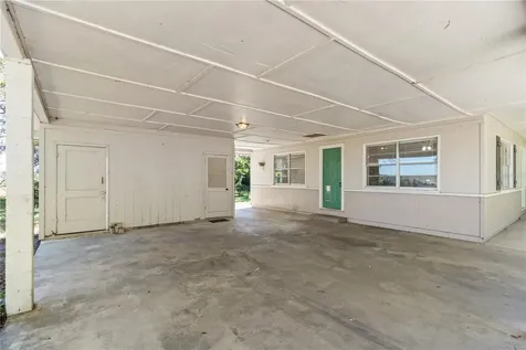 6949 Cr 651 Bushnell FL 33513