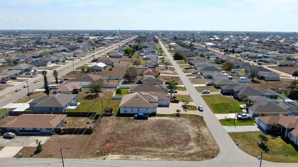 1117 NE 7th Place Cape Coral FL 33909