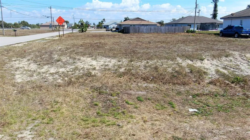 1117 NE 7th Place Cape Coral FL 33909