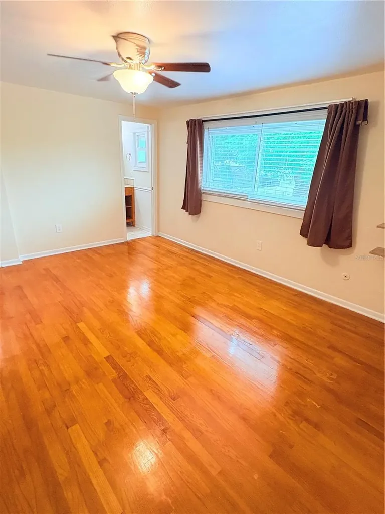 4725 Soapstone Drive Tampa FL 33615
