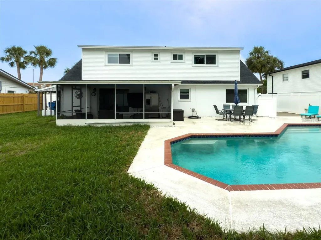 4725 Soapstone Drive Tampa FL 33615