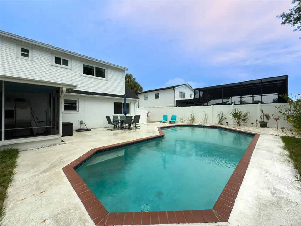 4725 Soapstone Drive Tampa FL 33615