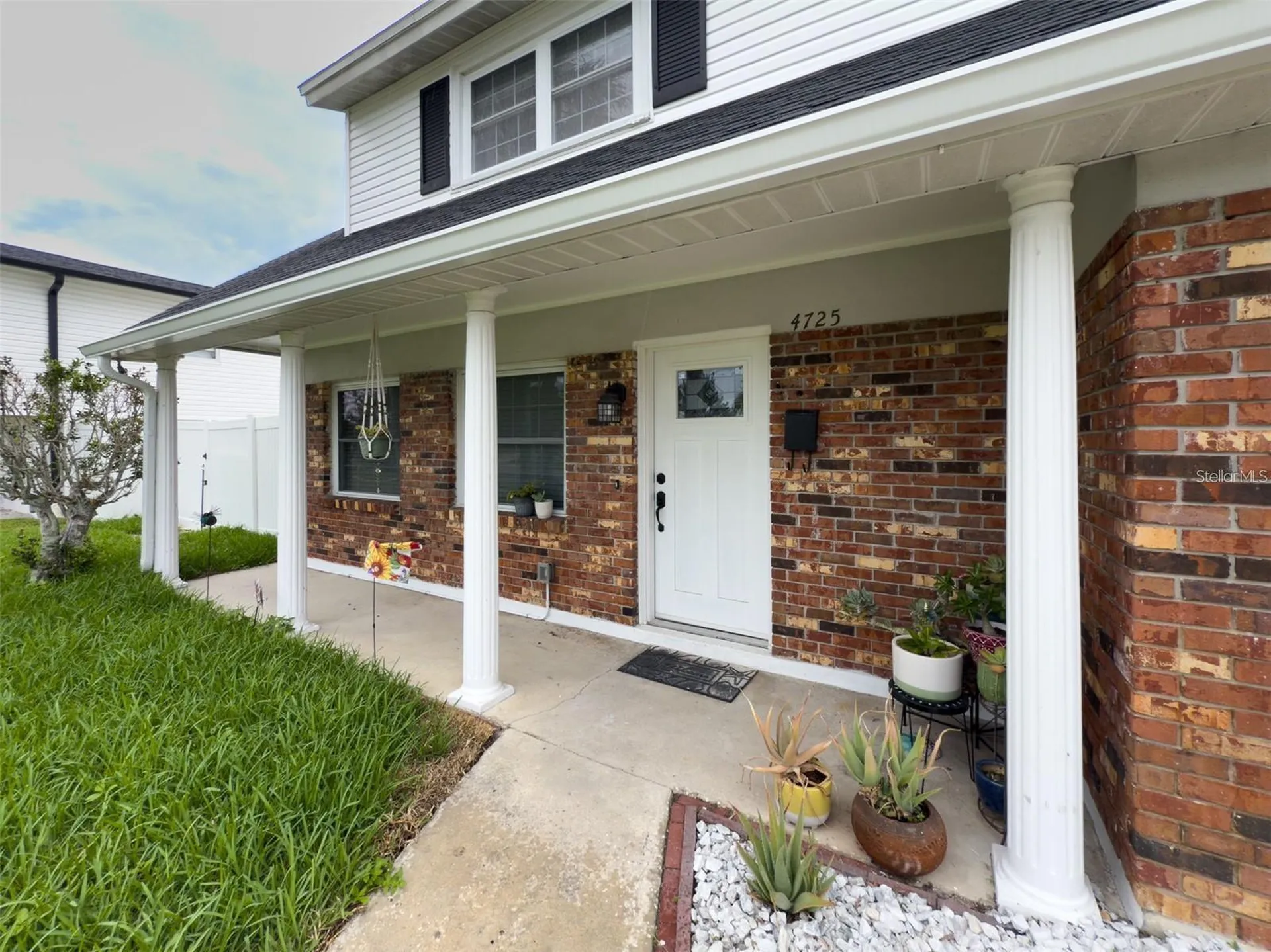 4725 Soapstone Drive Tampa FL 33615