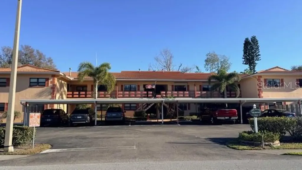 8140 Terrace Garden Drive N St Petersburg FL 33709