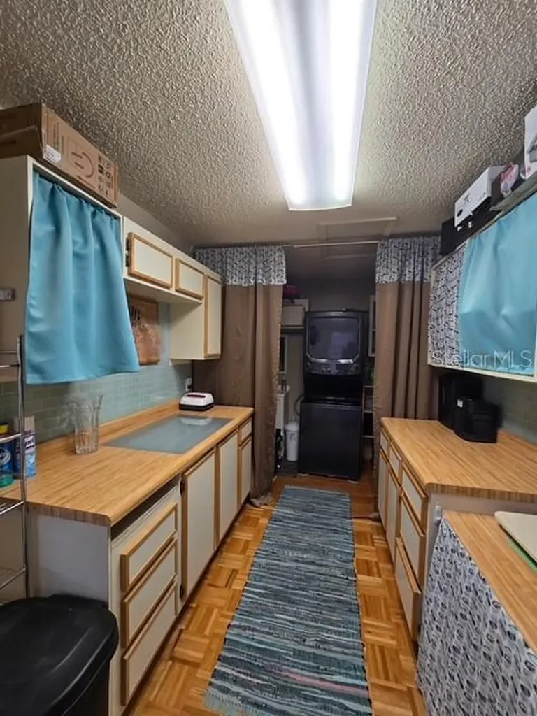 8140 Terrace Garden Drive N St Petersburg FL 33709