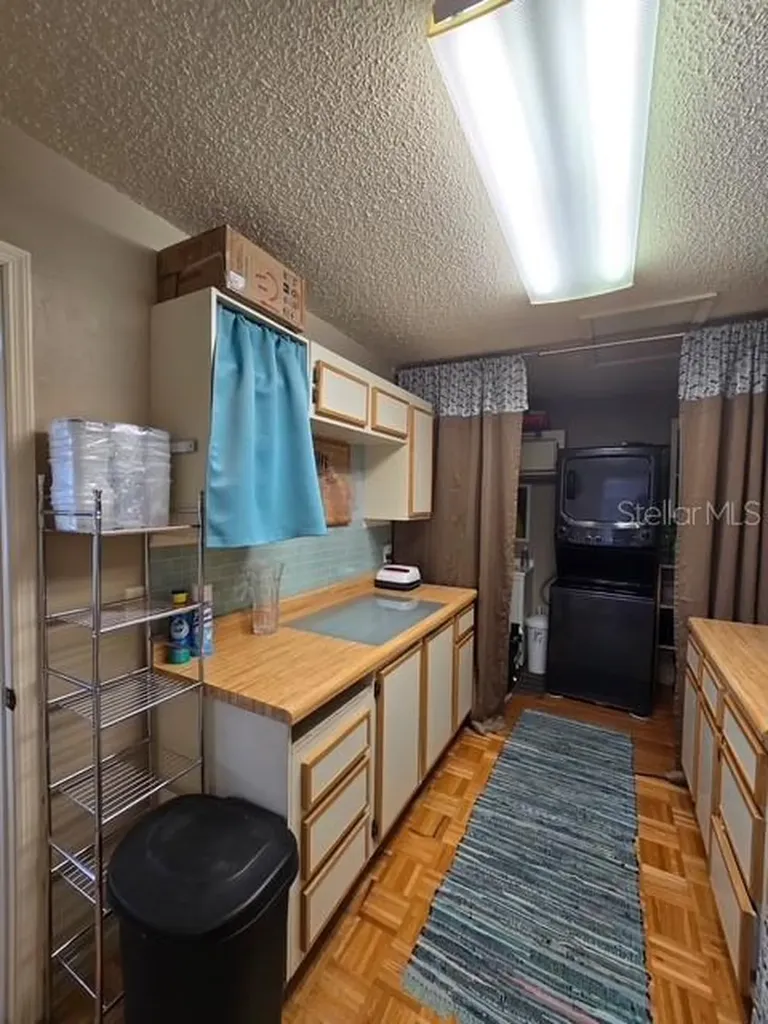 8140 Terrace Garden Drive N St Petersburg FL 33709