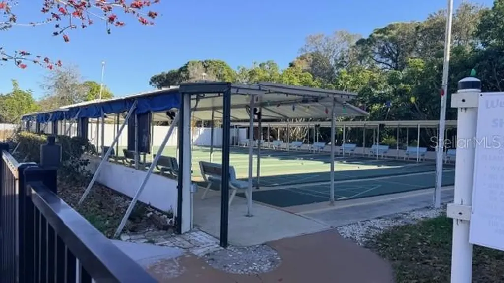 8140 Terrace Garden Drive N St Petersburg FL 33709