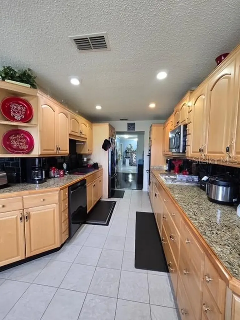 8140 Terrace Garden Drive N St Petersburg FL 33709