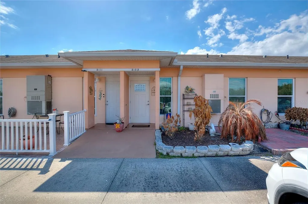 5109 Club Circle Lakeshore FL 33854