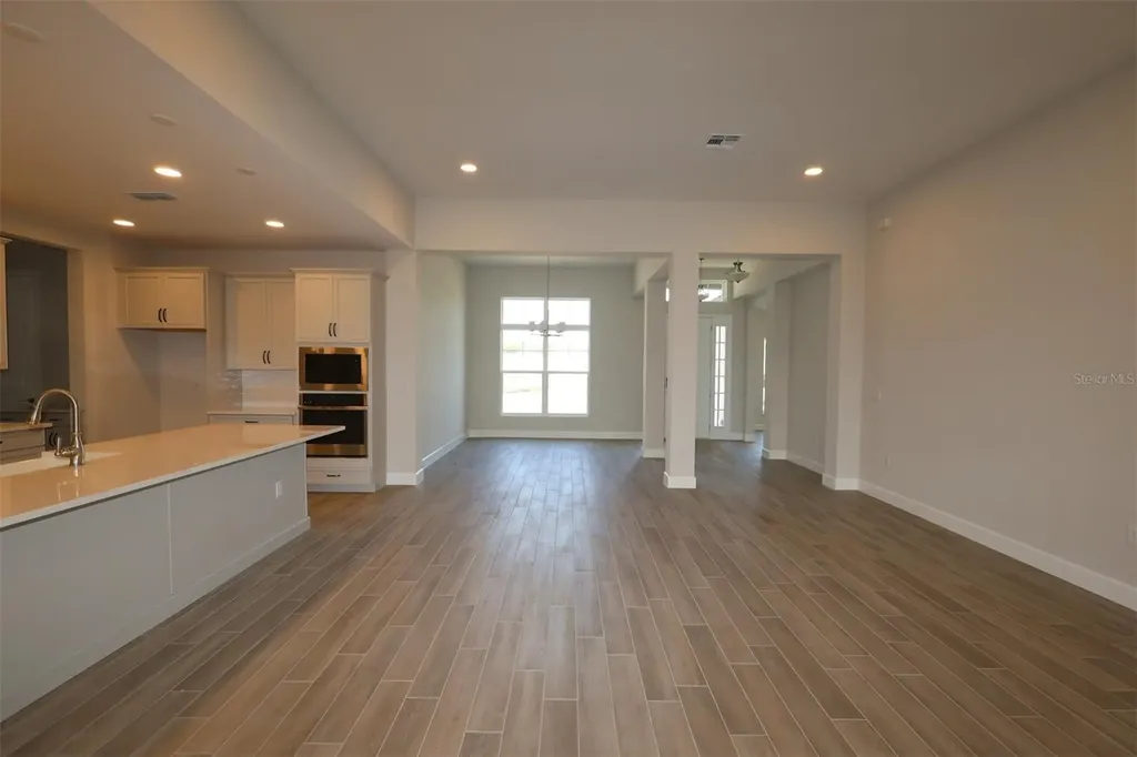 3177 Wolf Lake Avenue Apopka FL 32712