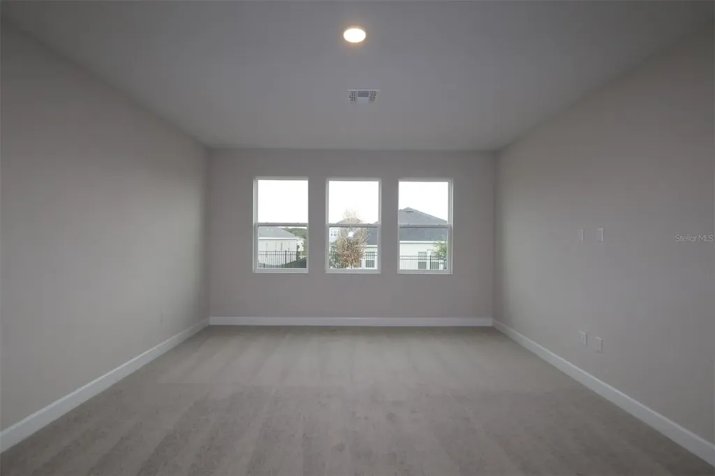 3177 Wolf Lake Avenue Apopka FL 32712