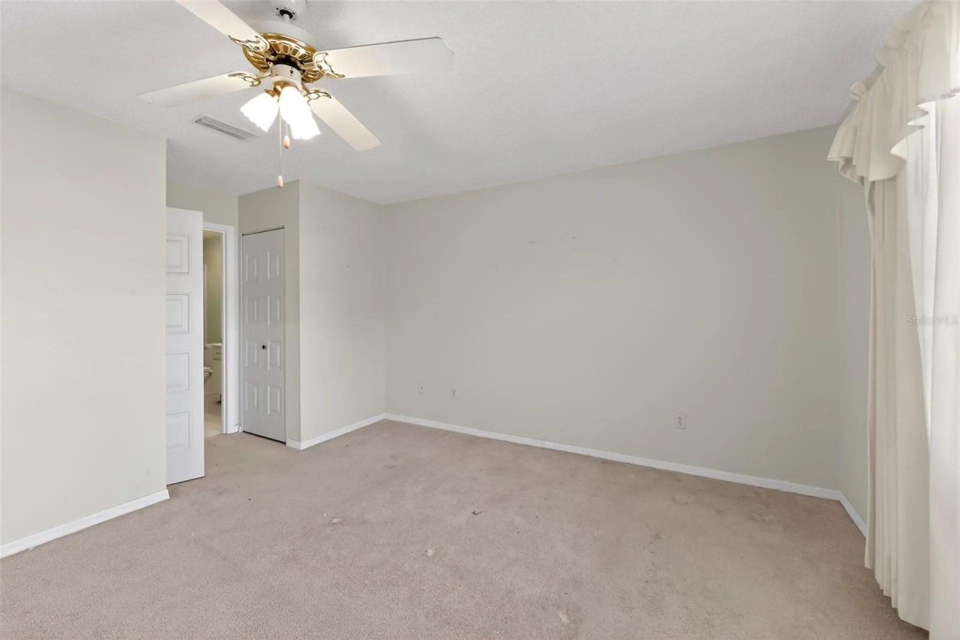 2121 Meadowlark Lane Sun City Center FL 33573