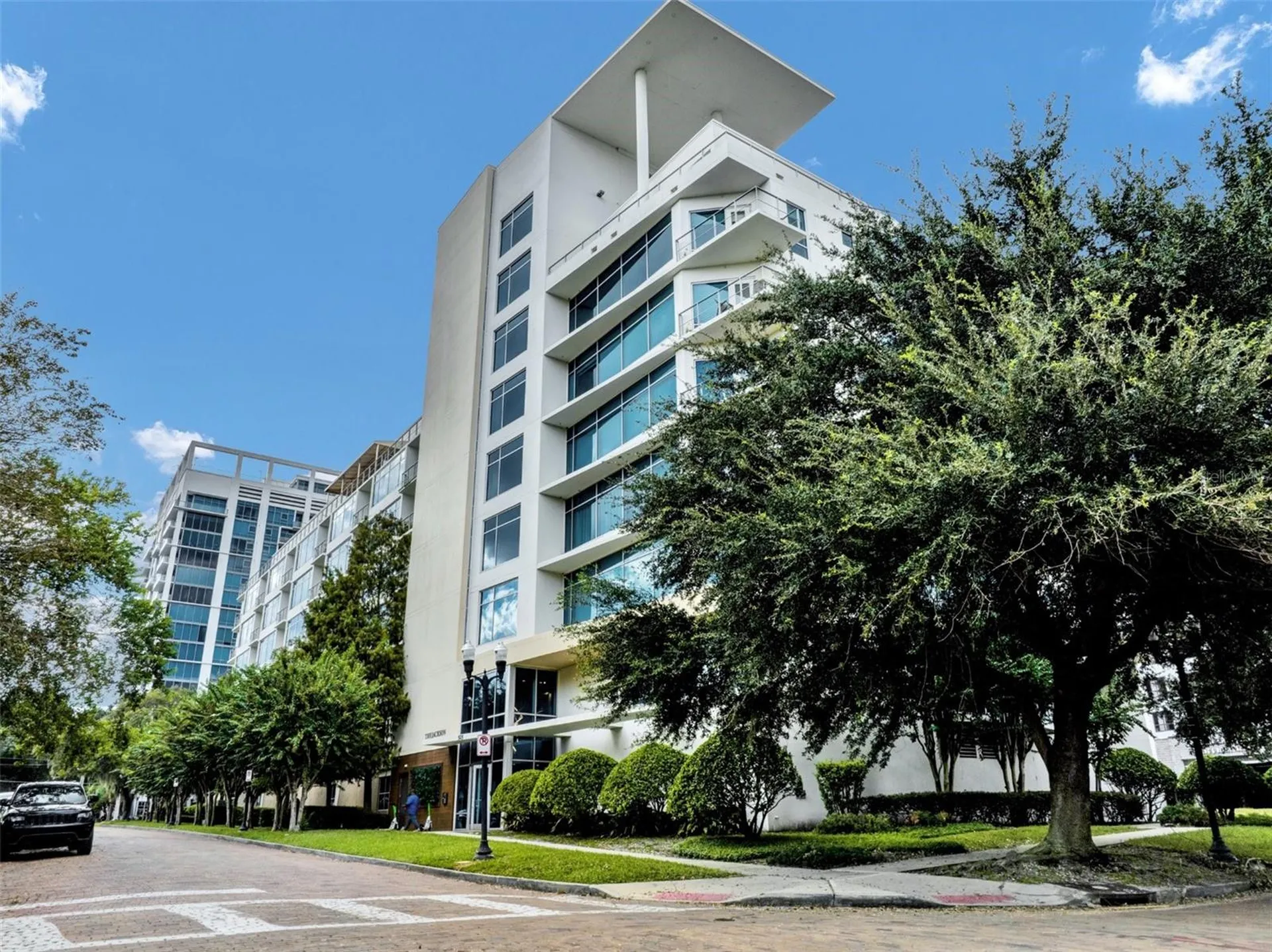 525 E Jackson Street Orlando FL 32801