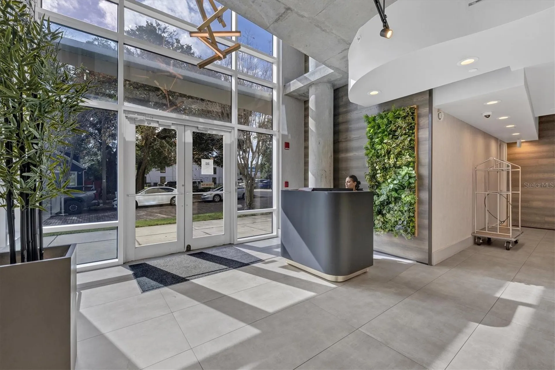 525 E Jackson Street Orlando FL 32801