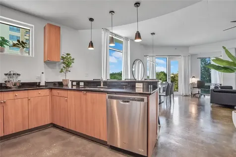 525 E Jackson Street Orlando FL 32801