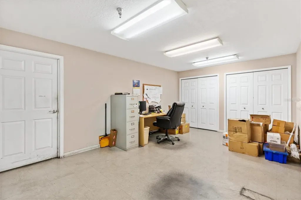 1103 Thomas Avenue Leesburg FL 34748