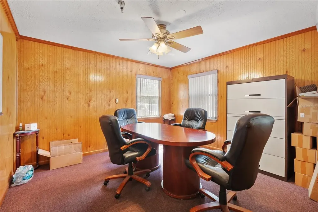 1103 Thomas Avenue Leesburg FL 34748