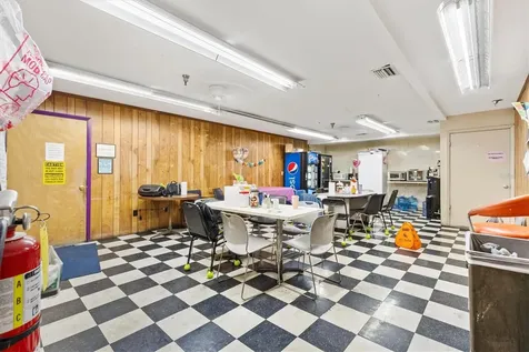 1103 Thomas Avenue Leesburg FL 34748