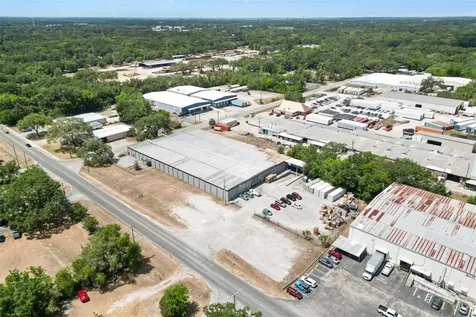 1103 Thomas Avenue Leesburg FL 34748