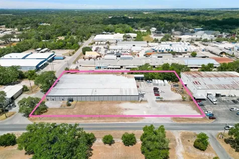 1103 Thomas Avenue Leesburg FL 34748