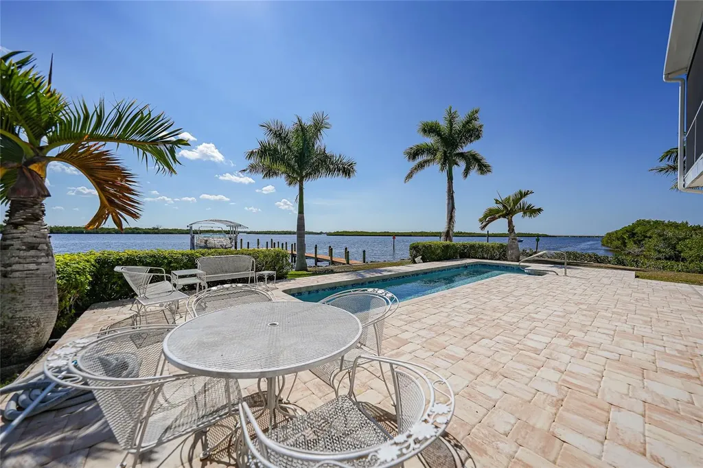 3796 Peace River Drive Punta Gorda FL 33983