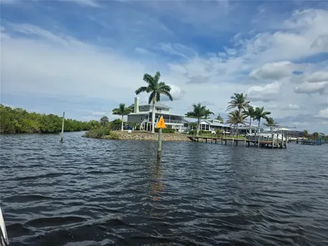 3796 Peace River Drive Punta Gorda FL 33983