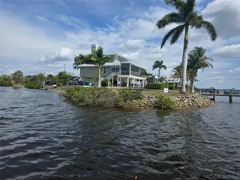 3796 Peace River Drive Punta Gorda FL 33983