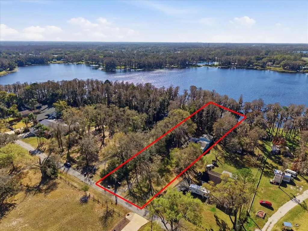 19513 Deer Lake Road Lutz FL 33548